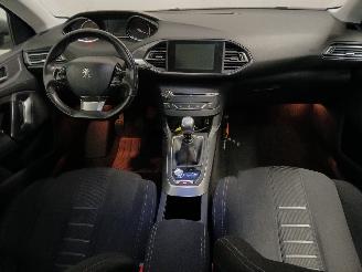 Peugeot 308 308 (L3/L8/LB/LH/LP) Hatchback 5-drs 1.6 16V THP (EP6CDT(5FA)) [92kW] =
 (09-2013/06-2021) picture 10