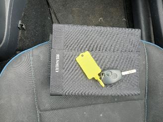 Renault Twingo Twingo II (CN) Hatchback 3-drs 1.2 16V (D4F-764(D4F-E7)) [55kW]  (03-2=
007/09-2014) picture 25