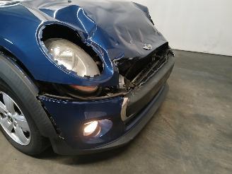 Mini Mini Mini (F56) Hatchback 3-drs 1.5 12V One D (B37C15A) [70kW]  (03-2014/..=
=2E) picture 25