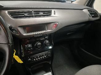 Citroën C3 C3 (SC) Hatchback 5-drs 1.6 BlueHDI 100 (DV6FD(BHY)) [73kW]  (07-2014/=
01-2017) picture 17