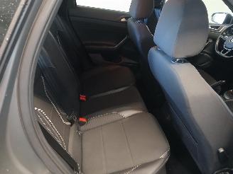 Volkswagen Polo Polo VI (AW1) Hatchback 5-drs 1.0 TSI 12V (DUSB) [70kW]  (06-2017/...)= picture 10