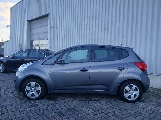 Kia Venga Venga MPV 1.4 CVVT 16V (G4FA) [66kW]  (02-2010/03-2019) picture 3
