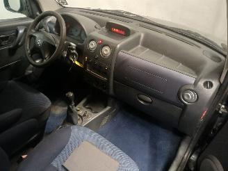 Citroën Berlingo Berlingo Cinqspace, Multispace MPV 1.6 16V (TU5JP4(NFU)) [80kW]  (10-2=
000/12-2011) picture 8