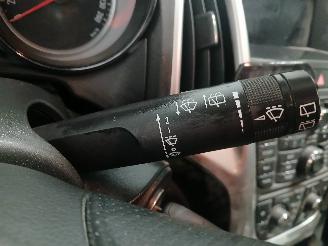 Opel Astra Astra J Sports Tourer (PD8/PE8/PF8) Combi 1.4 Turbo 16V (A14NET(Euro 5=
)) [103kW]  (10-2010/10-2015) picture 15