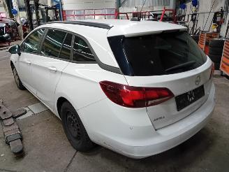 Opel Astra Astra K Sports Tourer Combi 1.5 CDTi 122 12V (F15DVH) [90kW]  (06-2018=
/...) picture 4