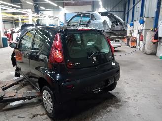 Peugeot 107 107 Hatchback 1.0 12V (384F(1KR)) [50kW]  (06-2005/05-2014) picture 4