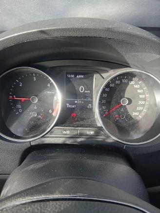 Volkswagen Polo Polo V (6R) Hatchback 1.4 TDI (CUSA(Euro 6)) [55kW]  (03-2014/10-2017)= picture 2