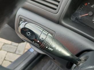 Toyota Corolla Corolla (E12) Hatchback 1.6 16V VVT-i (3ZZFE) [81kW]  (01-2002/12-2006=
) picture 13