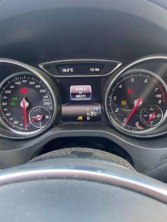 Mercedes Cla-klasse CLA (117.3) Sedan 1.6 CLA-180 16V (M270.910) [90kW]  (01-2013/03-2019)= picture 2