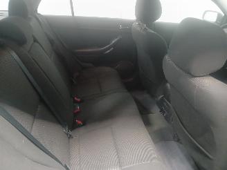 Toyota Avensis Avensis Wagon (T25/B1E) Combi 1.8 16V VVT-i (1ZZFE) [95kW]  (04-2003/1=
1-2008) picture 10