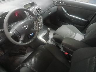 Toyota Avensis Avensis Wagon (T25/B1E) Combi 1.8 16V VVT-i (1ZZFE) [95kW]  (04-2003/1=
1-2008) picture 12