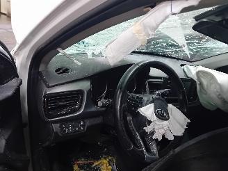 Kia Rio Rio IV (YB) Hatchback 1.0i T-GDi 100 12V (G3LC) [74kW]  (01-2017/09-20=
20) picture 5