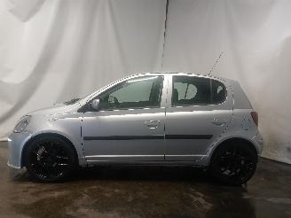 Toyota Yaris Yaris (P1) Hatchback 1.3 16V VVT-i (2SZFE) [64kW]  (04-2002/09-2005) picture 4