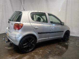 Toyota Yaris Yaris (P1) Hatchback 1.3 16V VVT-i (2SZFE) [64kW]  (04-2002/09-2005) picture 6