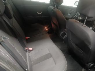 Renault Mégane Megane III Grandtour (KZ) Combi 5-drs 1.6 16V (K4M-858(K4M-R8)) [81kW]=
  (05-2009/08-2015) picture 10