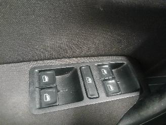 Volkswagen Polo Polo V (6R) Hatchback 1.4 TDI 12V 90 (CUSB(Euro 6)) [66kW]  (02-2014/1=
0-2017) picture 12