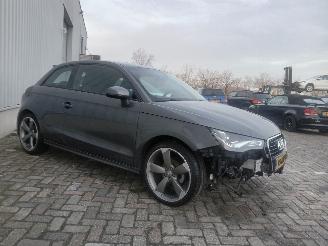 Audi A1 A1 (8X1/8XK) Hatchback 3-drs 1.2 TFSI (CBZA) [63kW]  (05-2010/04-2015)= picture 5