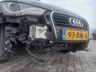 Audi A1 A1 (8X1/8XK) Hatchback 3-drs 1.2 TFSI (CBZA) [63kW]  (05-2010/04-2015)= picture 19