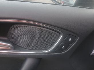 Audi A1 A1 (8X1/8XK) Hatchback 3-drs 1.2 TFSI (CBZA) [63kW]  (05-2010/04-2015)= picture 11