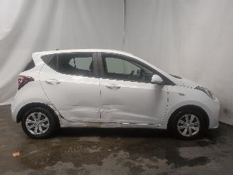 Hyundai I-10 i10 (B5) Hatchback 1.0 12V (G3LA) [49kW]  (08-2013/06-2020) picture 7