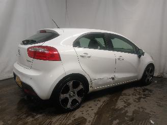 Kia Rio Rio III (UB) Hatchback 1.2 CVVT 16V (G4LA5) [63kW]  (09-2011/12-2017) picture 6