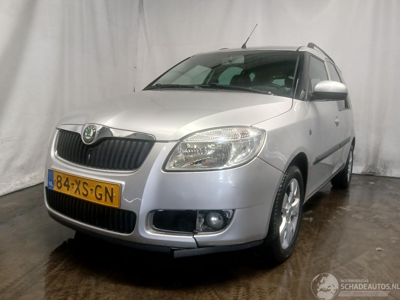 Skoda Roomster Roomster (5J) MPV 1.4 16V (BXW) [63kW]  (09-2006/05-2015)