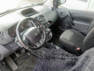 Renault Kangoo Kangoo Express (FW) Van 1.5 dCi 75 (K9K-628(K9K-E6)) [55kW]  (09-2010/=
=2E..) picture 11