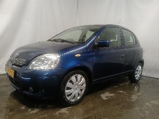 Toyota Yaris Yaris (P1) Hatchback 1.3 16V VVT-i (2SZFE) [64kW]  (04-2002/09-2005) picture 2