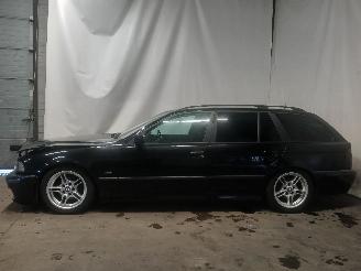 BMW 5-serie 5 serie Touring (E39) Combi 530i 24V (M54-B30(306S3)) [170kW]  (09-200=
0/12-2003) picture 4