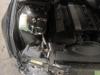 BMW 5-serie 5 serie Touring (E39) Combi 530i 24V (M54-B30(306S3)) [170kW]  (09-200=
0/12-2003) picture 25