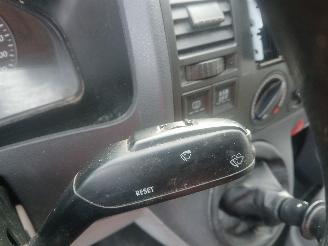 Volkswagen Transporter Transporter T5 Van 2.5 TDi (BNZ) [96kW]  (04-2003/11-2009) picture 10