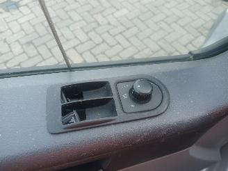 Volkswagen Transporter Transporter T5 Van 2.5 TDi (BNZ) [96kW]  (04-2003/11-2009) picture 8