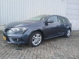 Renault Mégane Megane IV Estate (RFBK) Combi 5-drs 1.3 TCE 115 16V (H5H-470(H5H-B4)) =
[85kW]  (01-2018/...) picture 3
