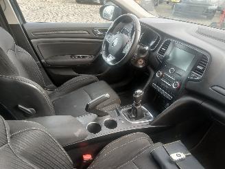 Renault Mégane Megane IV Estate (RFBK) Combi 5-drs 1.3 TCE 115 16V (H5H-470(H5H-B4)) =
[85kW]  (01-2018/...) picture 9