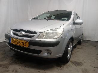 damaged passenger cars Hyundai Getz Getz Hatchback 1.4i 16V (G4EEG) [71kW]  (08-2005/12-2010) 2005/11