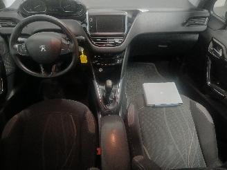 Peugeot 208 208 I (CA/CC/CK/CL) Hatchback 1.2 Vti 12V PureTech 82 (EB2F(HMZ)) [60k=
W]  (03-2012/12-2019) picture 11