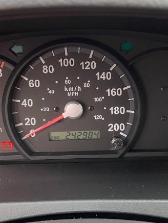 Kia Sorento Sorento I (JC) SUV 2.4 16V (G4JSG) [102kW]  (08-2002/06-2009) picture 2