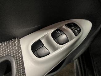 Nissan Juke Juke (F15) SUV 1.2 DIG-T 16V (HRA2DDT) [85kW]  (05-2014/12-2019) picture 14