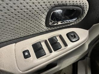 Mazda 323 323 Fastbreak (BJ14) Hatchback 1.6 16V (ZM) [72kW]  (01-2001/09-2003) picture 13