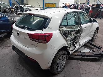 Kia Rio Rio IV (YB) Hatchback 1.0i T-GDi 100 12V (G3LC) [74kW]  (01-2017/09-20=
20) picture 3