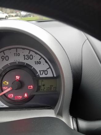 Toyota Aygo Aygo (B10) Hatchback 1.0 12V VVT-i (1KR-FE) [50kW]  (07-2005/05-2014) picture 2