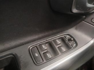 Volvo V-60 V60 I (FW/GW) Combi 2.0 D4 16V (D4204T5(Euro 6)) [133kW]  (10-2013/12-=
2015) picture 13