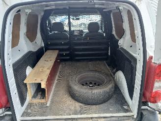 Peugeot Partner Partner (GC/GF/GG/GJ/GK) Van 1.6 (TU5JP4B(NFR)) [66kW]  (04-2008/02-20=
12) picture 11