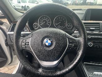 BMW 3-serie 3 serie (F30) Sedan 320i 2.0 16V (N20-B20A) [180kW]  (11-2011/10-2018)= picture 15