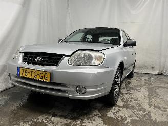 uszkodzony samochody osobowe Hyundai Accent Accent Hatchback 1.3 12V (G4EA) [62kW]  (08-2002/11-2005) 2006/8