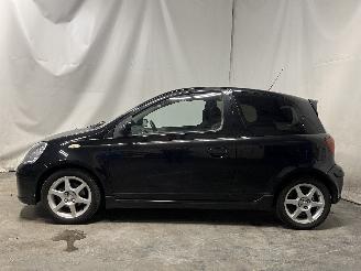 Toyota Yaris Yaris (P1) Hatchback 1.5 TS 16V VVT-i (1NZFE) [77kW]  (01-2003/11-2005=
) picture 3