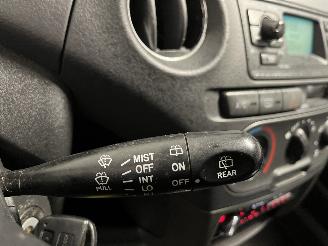 Toyota Yaris Yaris (P1) Hatchback 1.5 TS 16V VVT-i (1NZFE) [77kW]  (01-2003/11-2005=
) picture 15