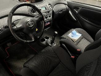 Toyota Yaris Yaris (P1) Hatchback 1.5 TS 16V VVT-i (1NZFE) [77kW]  (01-2003/11-2005=
) picture 11