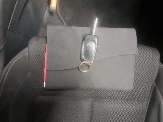 Citroën C4 C4 Berline (NC) Hatchback 5-drs 1.6 BlueHDI 100 (DV6FD(BHY)) [73kW]  (=
07-2014/05-2018) picture 19