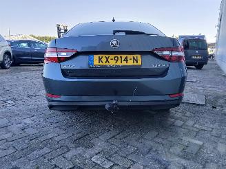 Skoda Superb Superb (3V3) Liftback 1.8 TSI 16V (CJSA) [132kW]  (03-2015/06-2024) picture 5